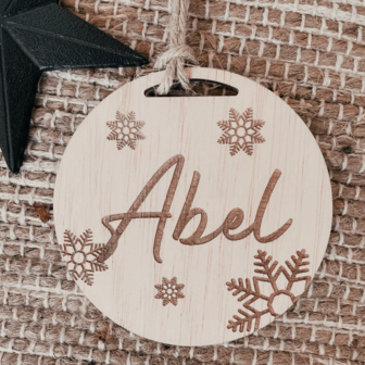Houten kerstbal Abel