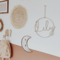 Draadnaam in houten ring / Punniknaam hanger