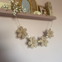 Houten Bloemen slinger met naam